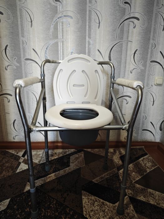 Кресло туалет переносное