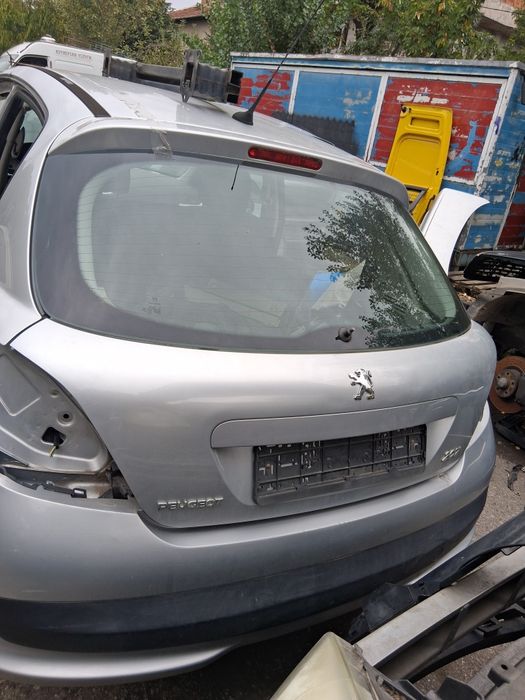 Заден капак пета врата peugeot 207 пежо 207 1