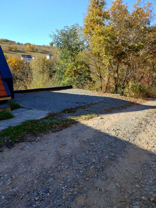 PF vând casa tip duplex