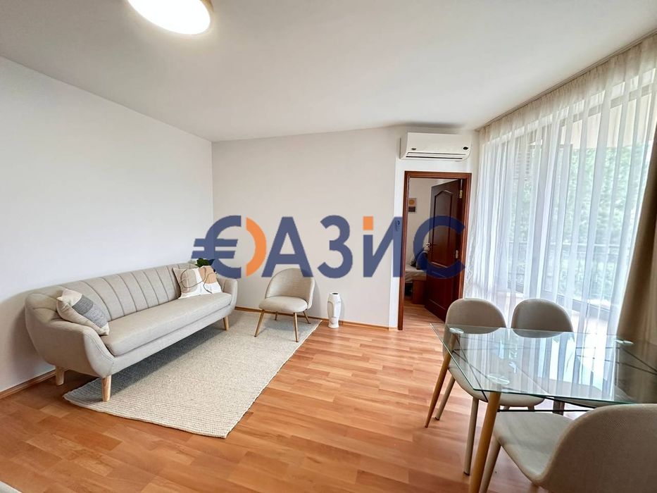 Продава се Тристаен апартамент в к.к. Слънчев бряг - 70 кв.м за 1000 €/кв.м - Снимка #3