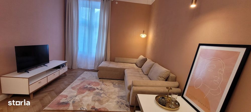Apartament 2 camere cu pivnita zona Spitalul judetean centrul istoric