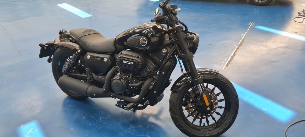 Motocicleta Benda Keeway 302