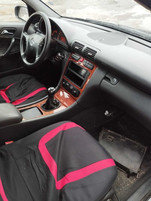На части Mercedes W 203, C 180, Petrol