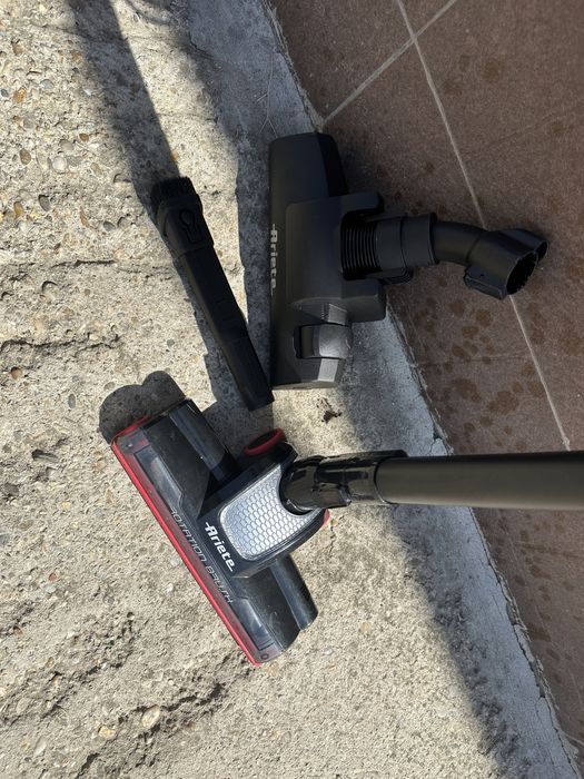 Aspirator ariete handy 2 perii incluse