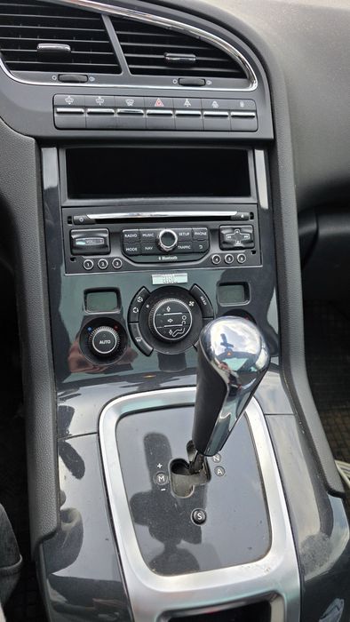 Peugeot 5008 - 7 locuri