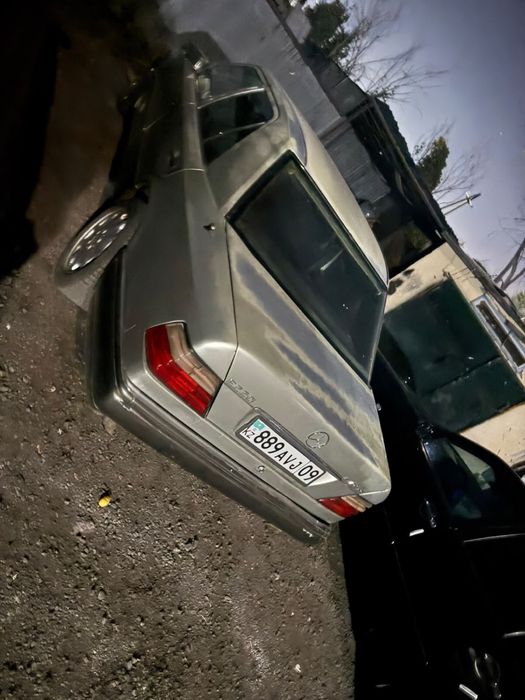 Продаю мерседес по запчастям