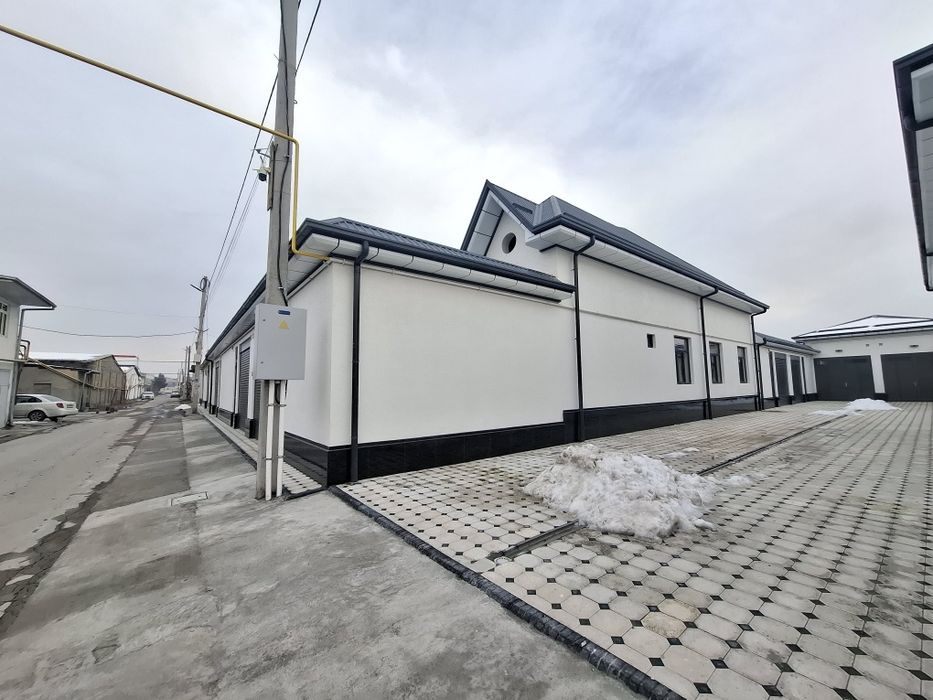 Янгихаётский район. Чорток  Угловой Коттедж 1,5 соток