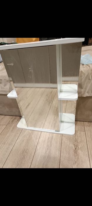 Шкафчик навесной с зеркалом