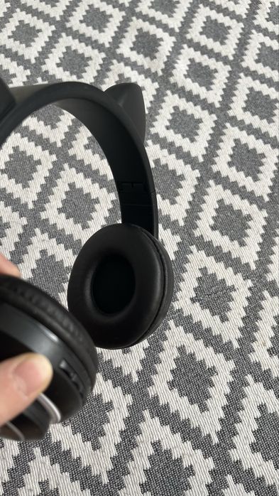 Наушники с ушками котика