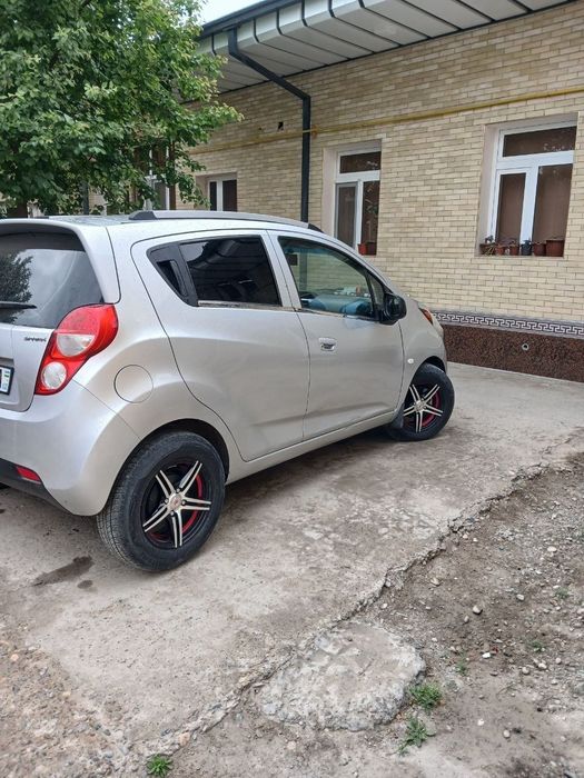 Chevrolet Spark 2017 — 2