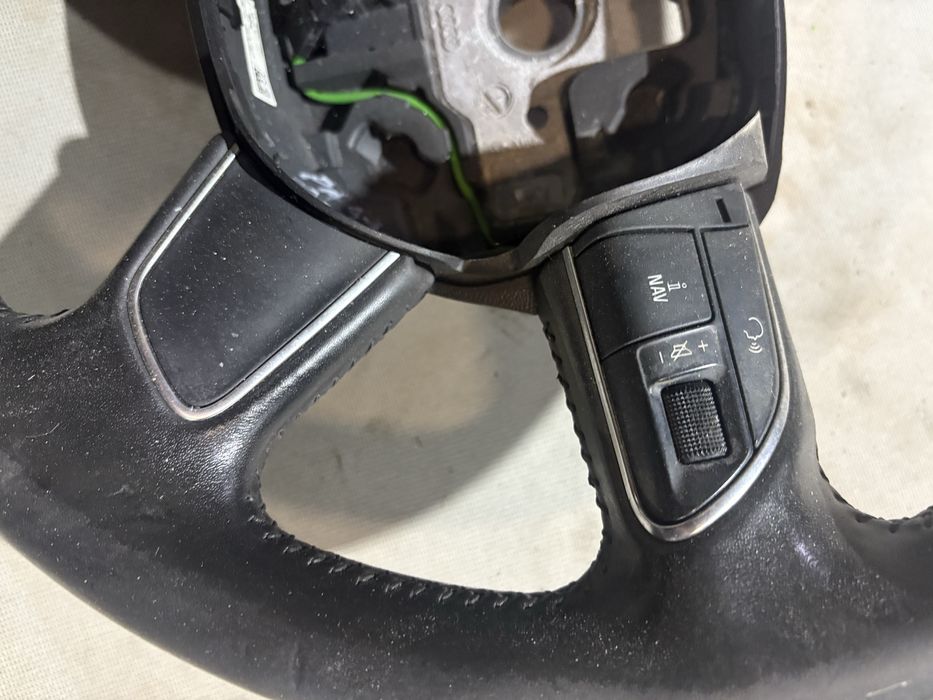 Audi Q7 2013 година Мулти Волан