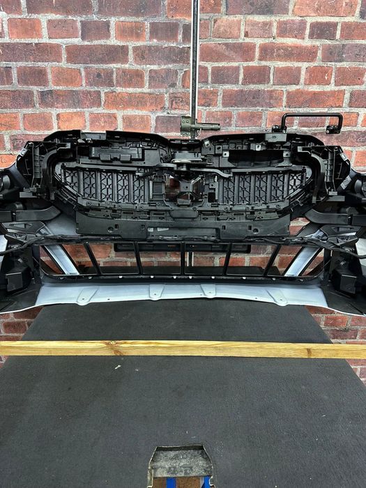 Bara fata Bmw seria 5 G60 G61 M pachet Noua originala 6pdc