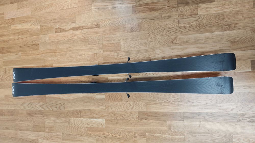 Ski Volkl Racetiger RC Black cu legaturi Marker VMotion 12 GW