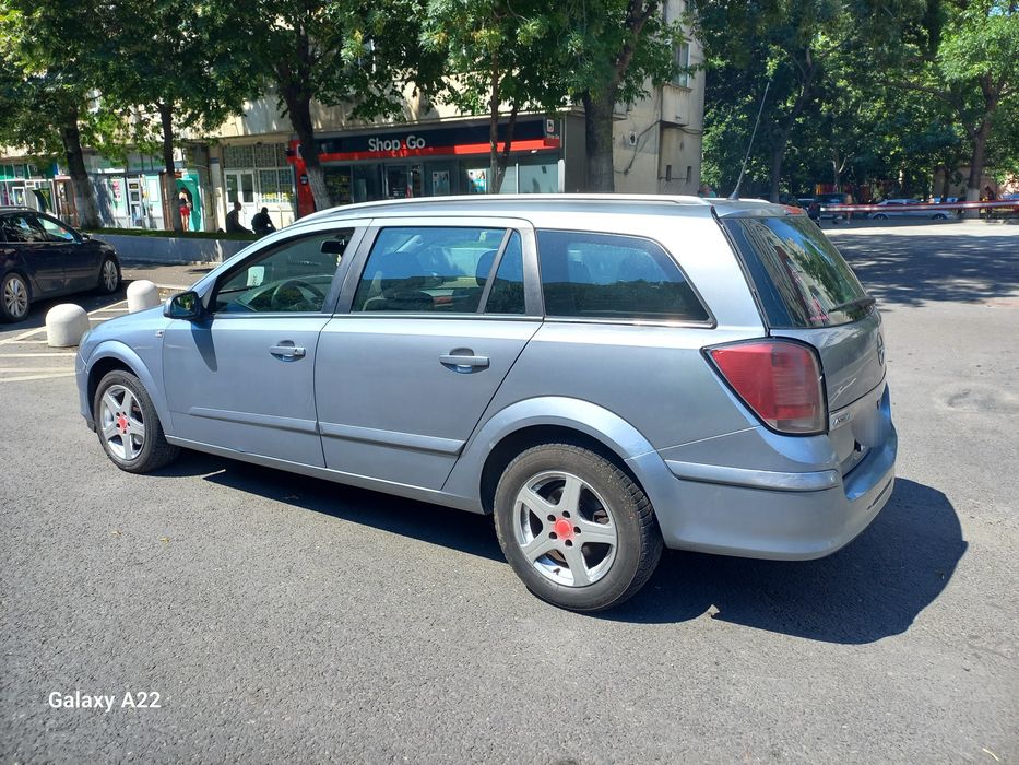 OPEL Astra 2006