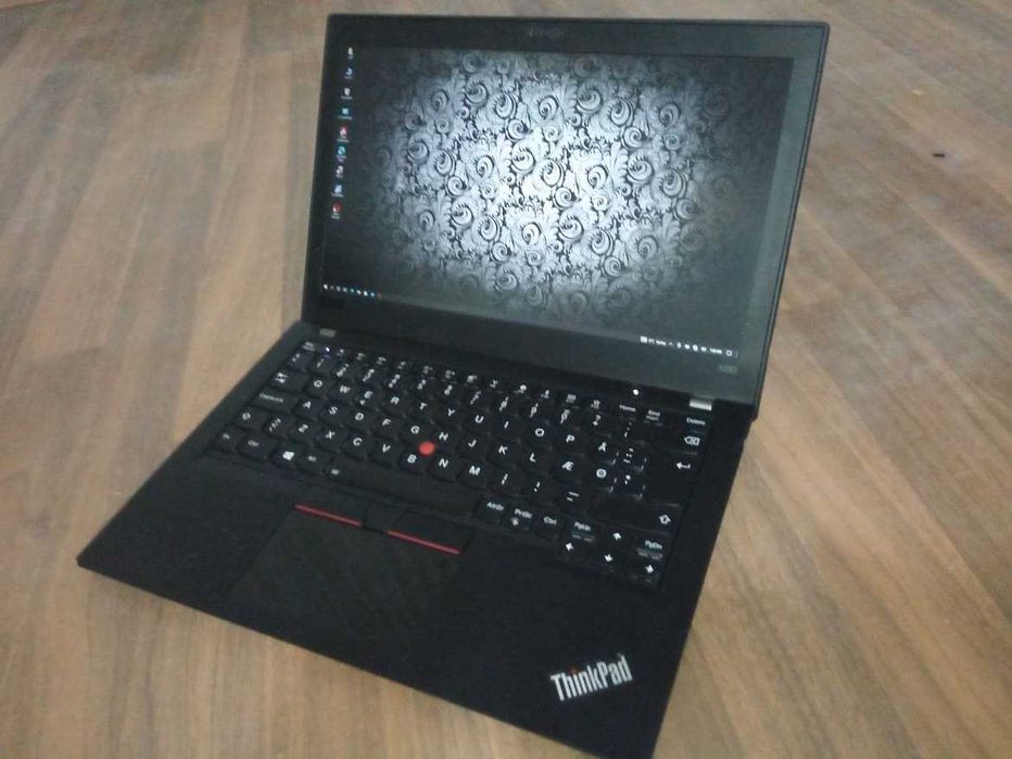 Laptop Lenovo X280 Thinkpad, touchscreen, I5,8Gb,256Gb NVME! Garantie!