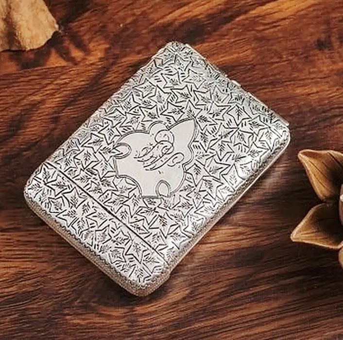 Продам металлический, ретро портсигар.