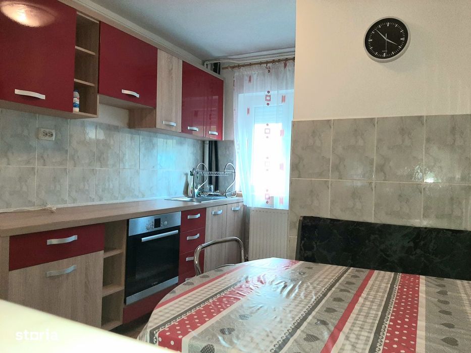 Vand apartament 3 camere PARTER, bloc caramida, Micro 16, Satu Mare