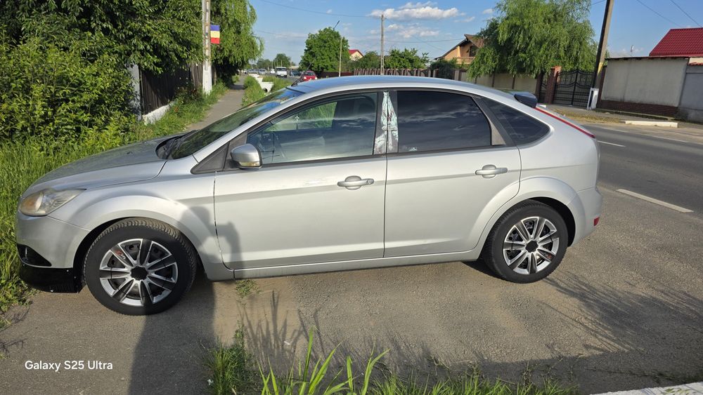 Ford focus 1.6 benzina