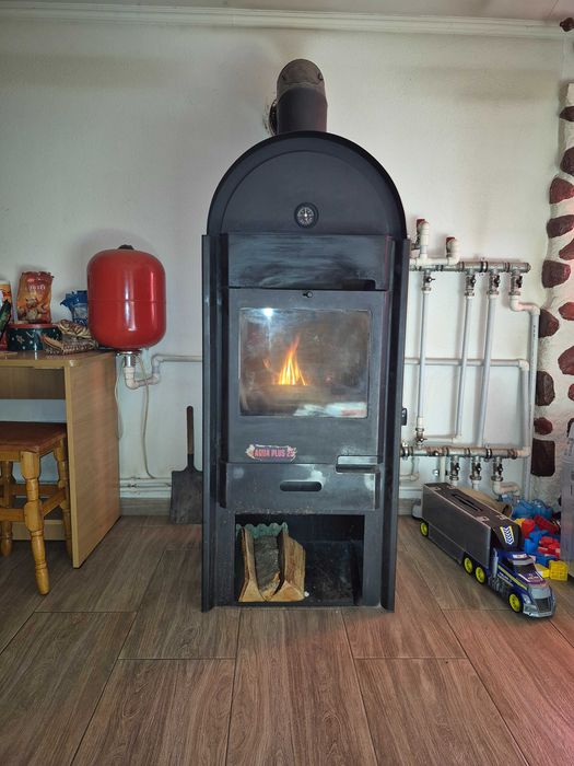 Vand urgent casa in Țebea HD