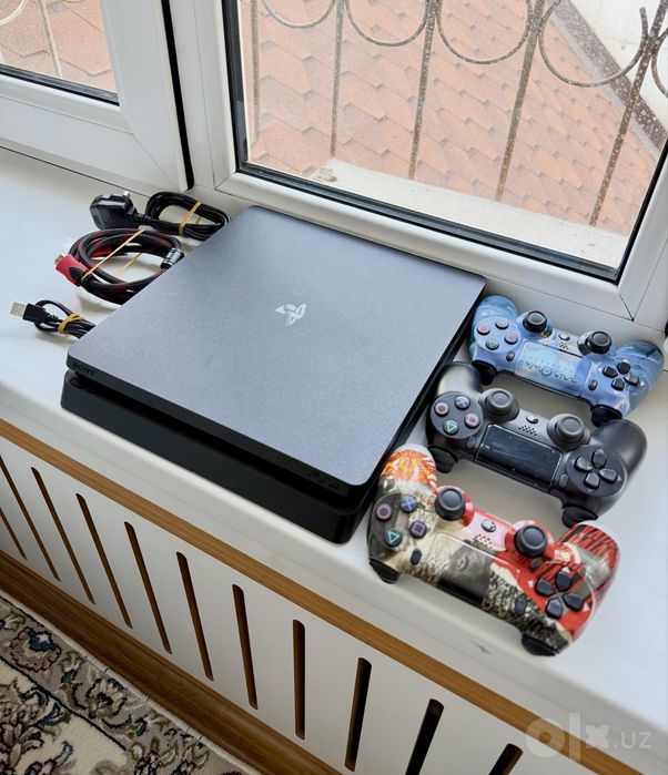 PlayStation 4 Slim 500GB +Подписка