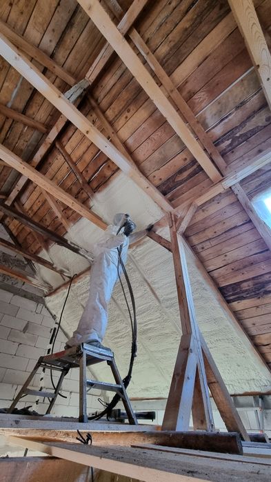 Izolatie Termica cu Spuma Poliuretanica 30 RON