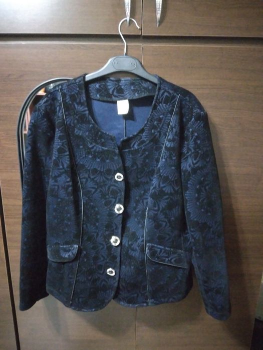 Vând sacou damă mărimea 48
