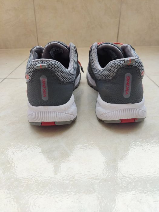 Туристически обувки номер 39