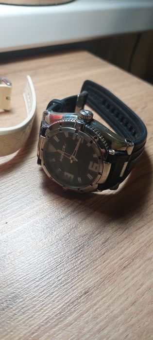 Часы police продам.
