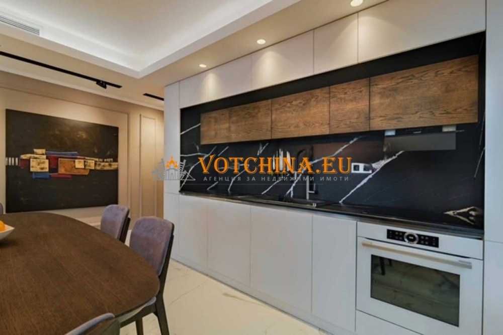 Продава се Тристаен апартамент в Варна, Бриз - 152 кв.м за 2303 €/кв.м - Снимка #6