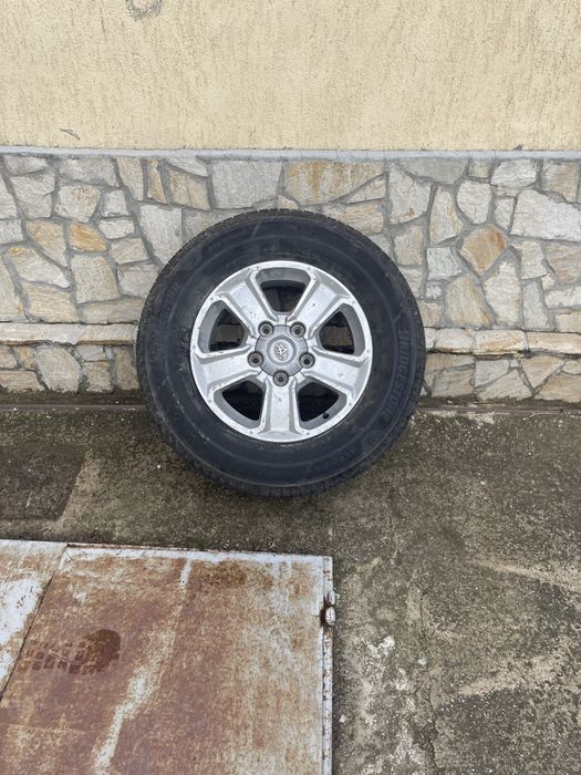 Комплект джанти с гуми за Toyota Sequoia