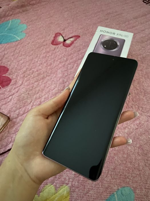 Продается телефон Honor X9c