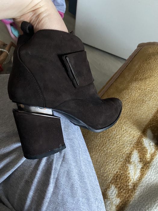 Продам б/у обувь