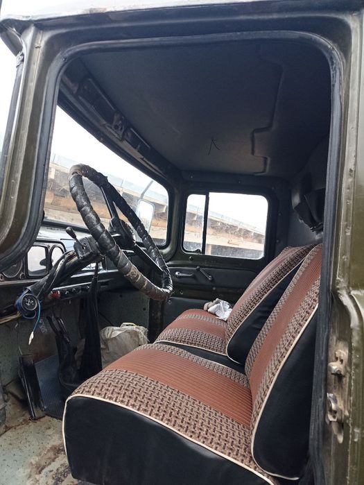 ЗИЛ фургон сотилади