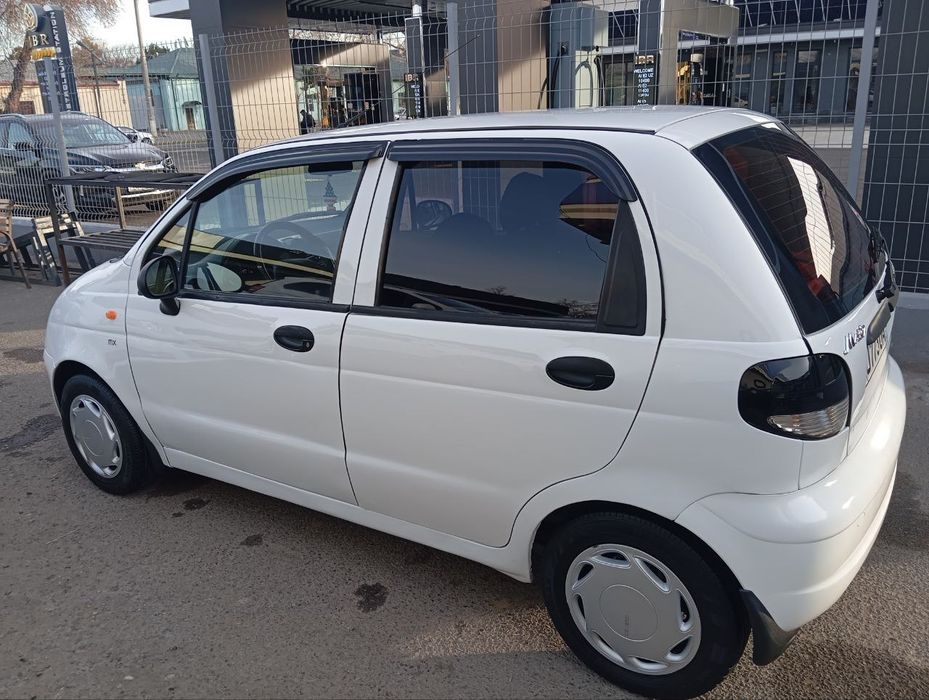 Срочна матиз сотилади 2011