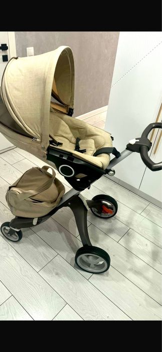 Продам коляску Stokke xplory
