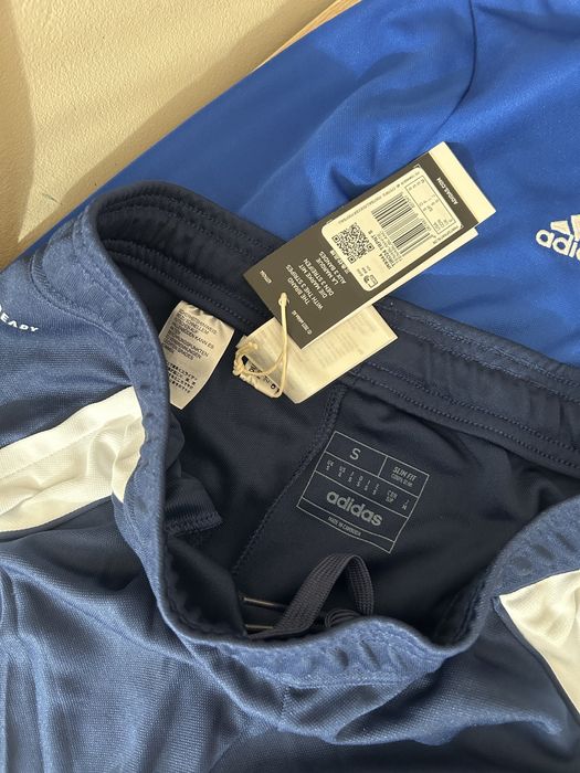 Нов екип Adidas на  Левски