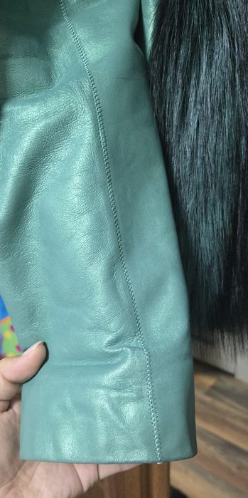 Продам кожанную куртку