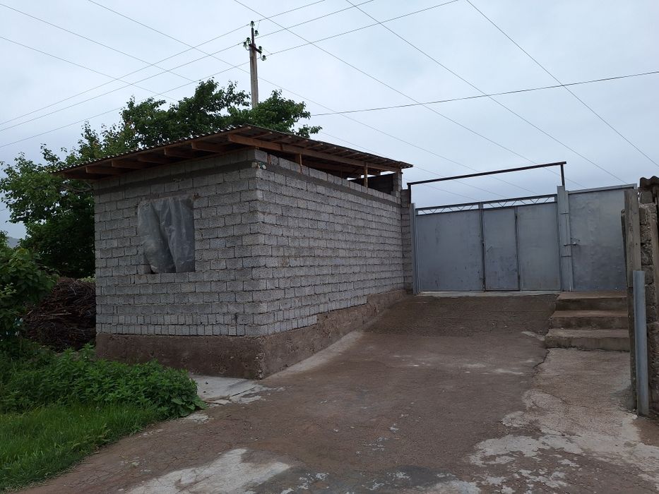 Бизнес ва дача учун ер турар жой участкаси