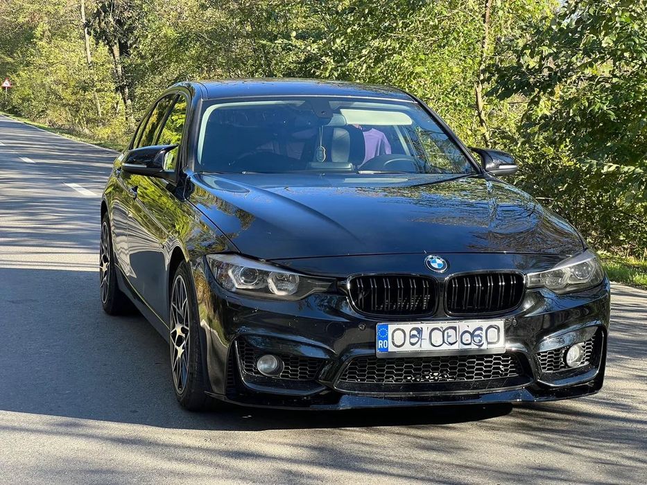 Lip prelungire bara fata M3 BMW Seria 3 F30 F31(2012-2018) negru lucio