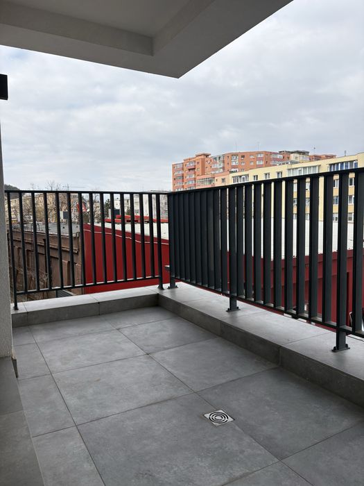 Vand apartament tip studio/2 camere in cosmopolit rise