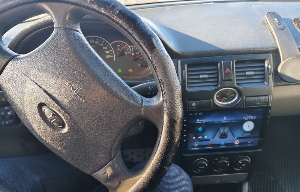 Продам машину приору