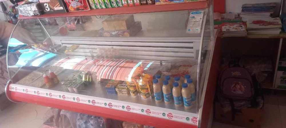 Холодильник витрина