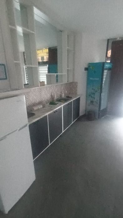 Spatiu comercial de vânzare de  închiriere zona micro 14