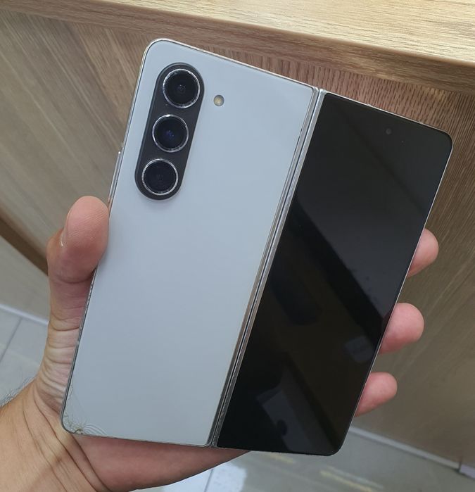 Samsung Galaxy Z Fold 5 12/512 GB Vietnam dual