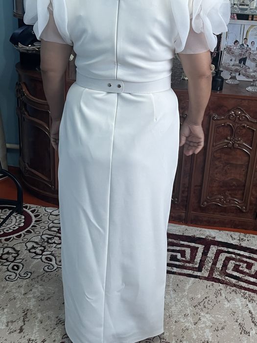 Платье вечерные срочно продам 1 раз одевала