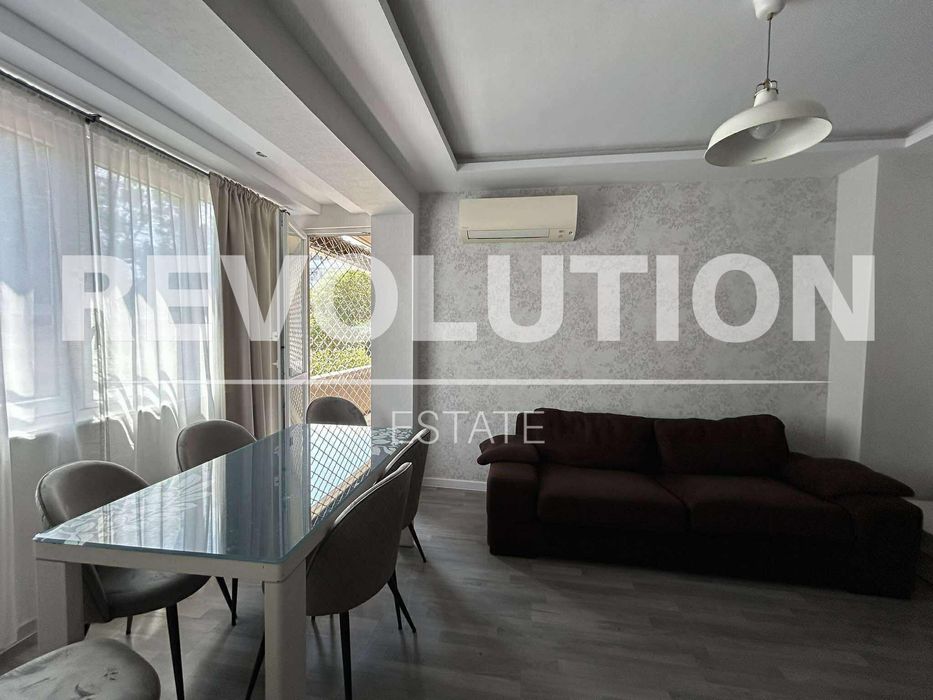 Тристаен апартамент в района на Окръжна болница!