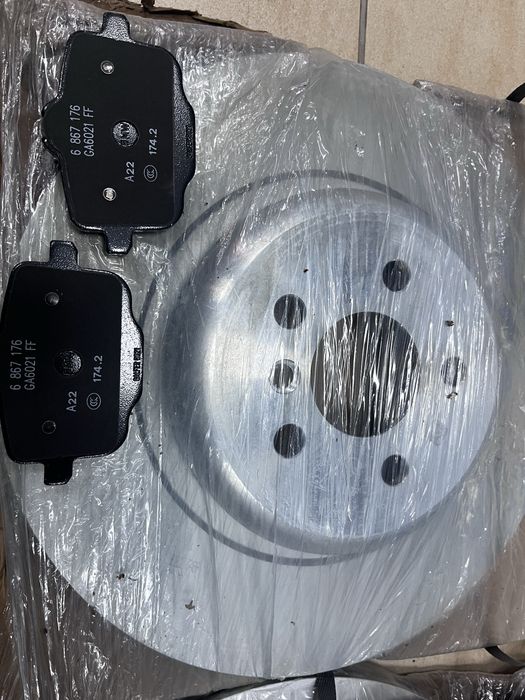 Дискове и накладки за G05 BMW X5 2020