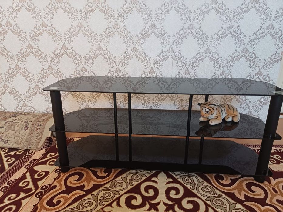 Подставка для телевизора