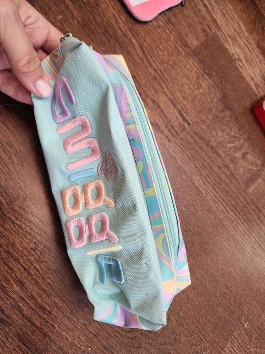 Пеналы для девочек для школы