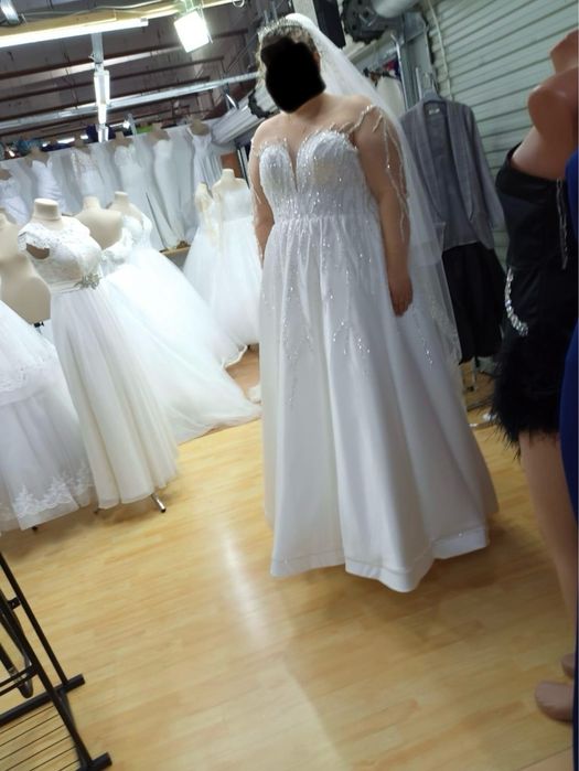 Rochie de mireasa (marime mare)